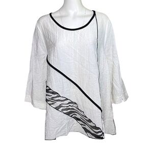 Moonlight Y&S Fashion Design Plus Size XXL Wearable Art White Black Tunic Top